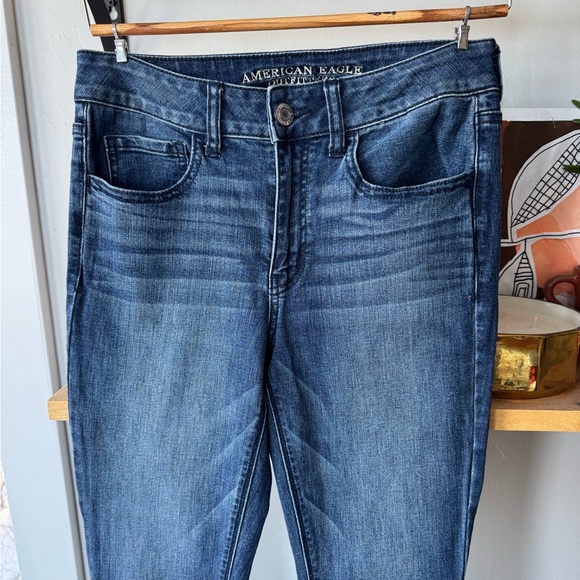 American Eagle Dark Indigo Blue Hi-Rise Artist Flare Leg Jeans Size 6 - Picture 3 of 9